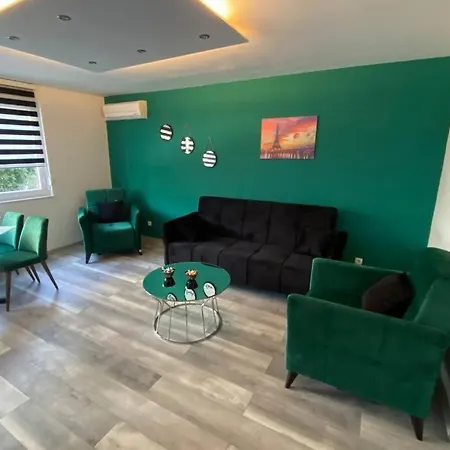 Appartement Omar Stan Na Dan Besplatan Parking