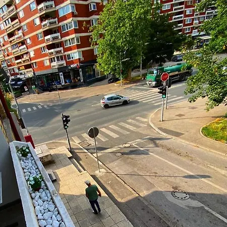 Omar Stan Na Dan Besplatan Parking Sarajevo